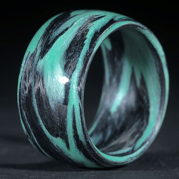Fingerring: Karbon / Icy White, Cadmiumgrün (Duplex)
