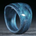 Glasfaserring, handgewickelt (Anilinschwarz mit Mira Türkis)