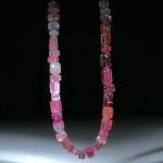 Turmalincollier barocke Formen poliert, 735ct.