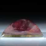 Turmalin mit Bergkristall doublettiert, dreieckiger Cabochon