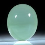 Beryll Brasilien, ovaler Cabochon ca.23x19.5x11.5mm