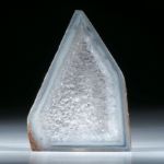 Polygonachat mit Kristalldruse ca. 80x58x8mm