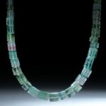 Turmalin Brasilien, Collier mit polierten Dreieckformen