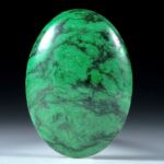 Maw-sit-sit, Chloromelanit, Myanmar,26.06ct. ovaler Cabochon
