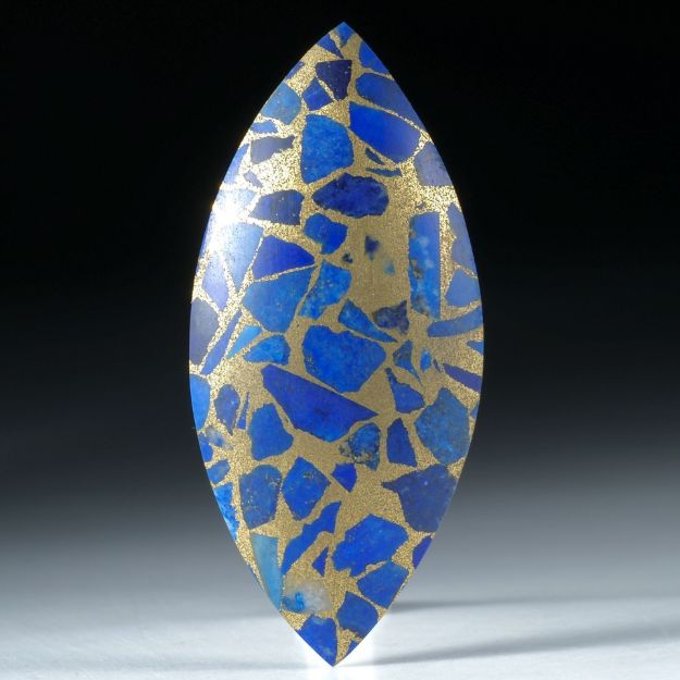 Lapislazuli in Messingmatrix, Navette bombiert, fein matt ca. 51x23x6mm
