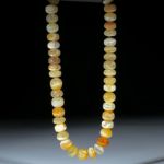Opalkatzenauge Brasilien, handgeschliffenes Collier Boutonformen poliert, Länge 43cm