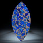 Lapislazuli in Bronzematrix, in Torsion geschliffene Navette matt/poliert ca.54x26x3mm
