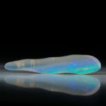 Kristallopal Freiform ca.69.5x15x7mm