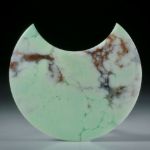 Zitronenchrysopras Sichelform, leicht bombiert und poliert ca.45x40x6.5mm