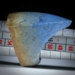 Dumortieritring feinmatt geschliffen, mit naturbelassener Randpartie