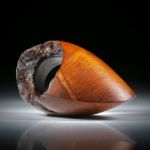 Fingerring aus Wurzelholz, Fantasieform poliert mit naturbelassenen Partien, Innendurchmesser 18mm