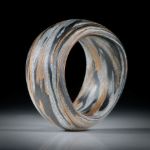 Karbonring Fibertec, mit Glasfaser Bronze und Alu, geschwungene Form mit bombierter Aussenseite