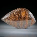 Edelopal, Boulderopal Australien, 12.49ct. Fantasieform beidseitig geschliffen und poliert ca. 30.5x28.5x3.5mm