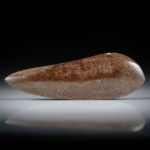 Edelopal, Boulderopal Australien, 8.21ct. Fantasieform beidseitig geschliffen und poliert ca. 32.5x10.5x4mm