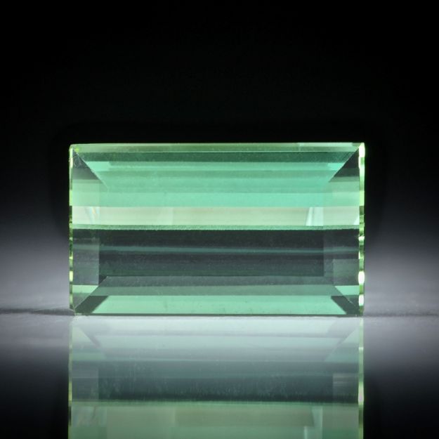 Turmalin Treppenschliff 4.2ct.  13x7.7x4.5mm