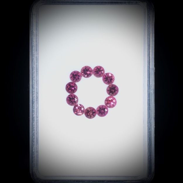 Turmaline, rund facettiert, 11 Steine, 2ct. Durchmesser ca. 3.5mm