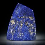 Lapislazuli Paar 65.62ct.  Trapezform mit gebogenen Seiten, Oberfläche gespalten und naturbelassen, je ca.33x25x5mm