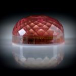 Turmalin mit Bergkristall doublettiert 37.35ct. unterlegt mit Perlmutter, runde Form mit facettierter Oberfläche ca.20.5x20.5x10.5mm