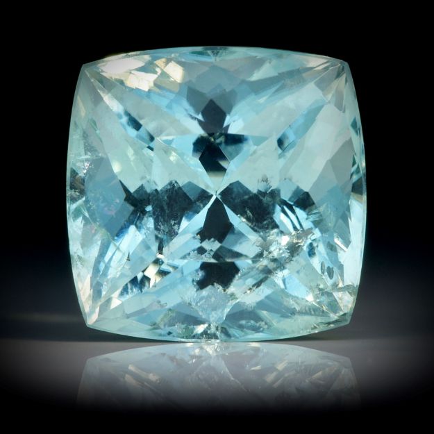 Turmalin 13.93ct.  ca.14x14x11mm