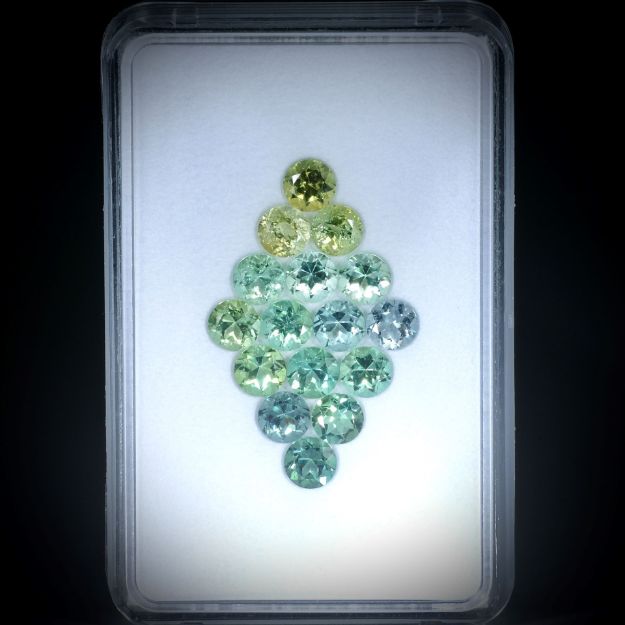 Turmaline, rund facettiert 6.88ct. Durchmesser ca. 4.8mm,  16 Stk.