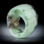 Zitronenchrysopras Fingerring, Bandring im Verlauf, teilweise naturbelassen, Breite von 12.5 bis 24mm, Innendurchmesser 20mm