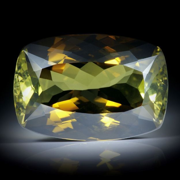 Turmalin 23.12ct. Cushion cut, ca.21.5x15x10mm