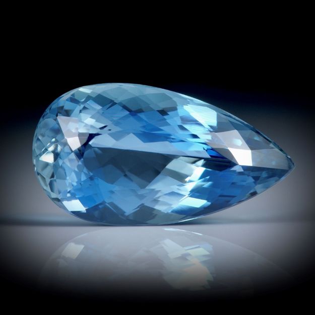 Santa Maria Aquamarin 3.96ct.  Tropfenform facettiert ca.15x8x6mm