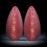 Komposit Paar, Glasfaser Magenta mit Glitzergold, beidseitig bombierte Tropfenformen, je ca.44x22x9mm