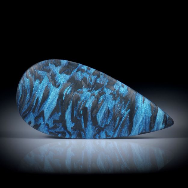 Karbon mit Glasfaser Libellenblau, leicht bombierte Tropfenform ca.62x30x3mm, Rückseite plangeschliffen