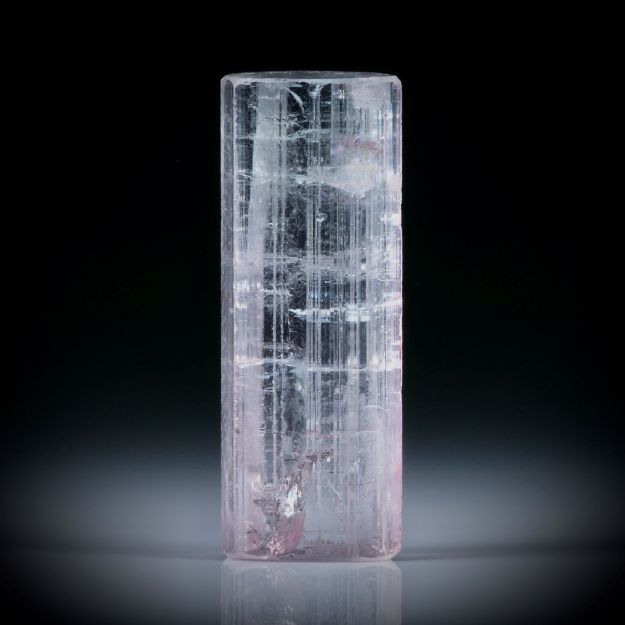 Turmalinkristall 22.56ct. Tafelflächen beideitig angeschliffen, ca.26x10x8mm