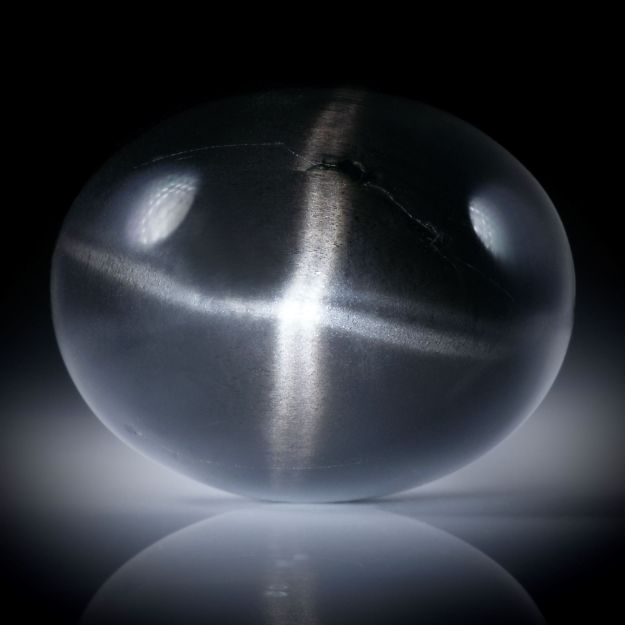 Sterndiopsid 91.25ct. grosser ovaler Cabochon mit schönem Stern, ca.30x24x16mm