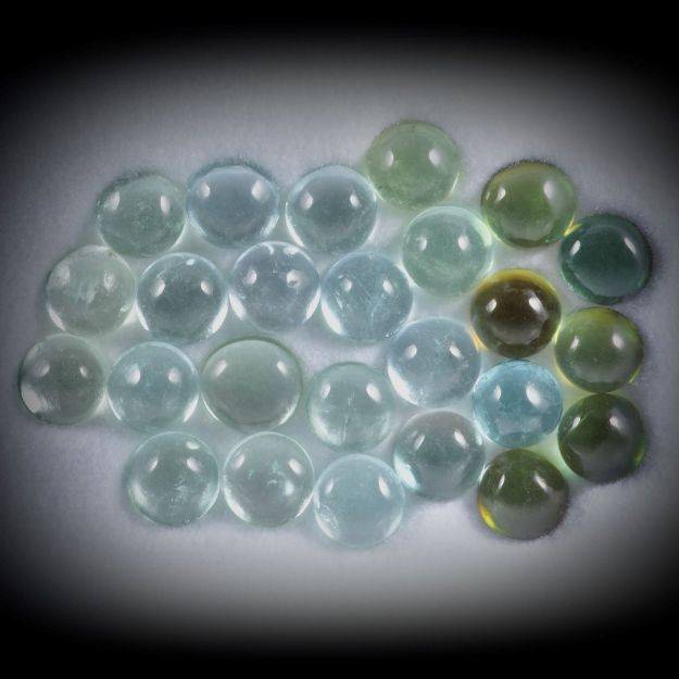 Turmalin Lot 10.48ct. runde Cabochon 4.5mm Durchmesser