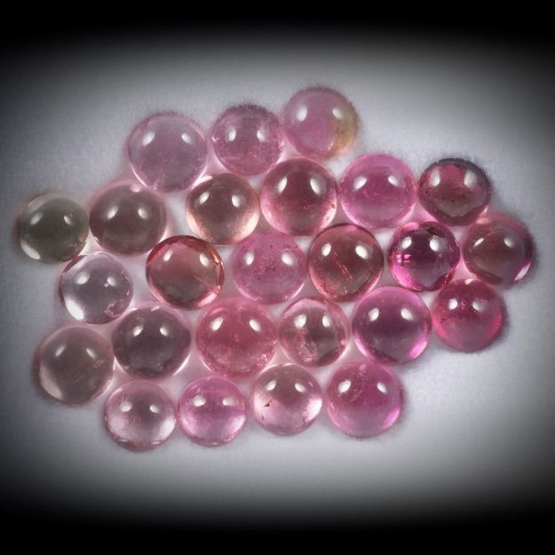 Turmalin Lot 12.8ct. runde Cabochon, 4.5 - 5.5mm