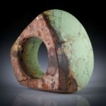 Zitronenchrysopras Tafelring, teilweise naturbelassen, Breite unten 13mm, Innendurchmesser 19mm