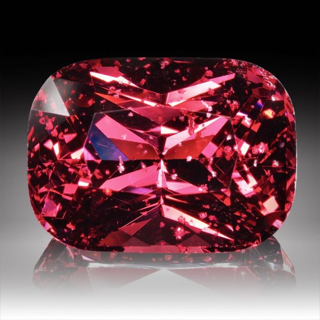 Bild von Granat 10.75ct. Tansania, Grösse 14.5x10.5x8.1mm